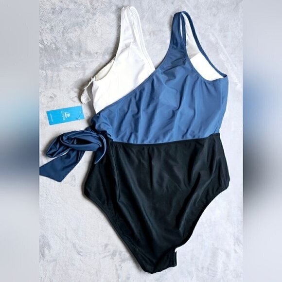 19.🆕Med Color Block Side Tie Swimsuit - Blue, Black and White NWT - Picture 3 of 4